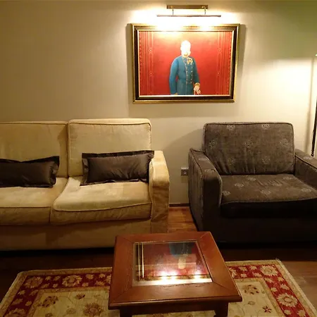 Mitra, Story 3* Ptuj