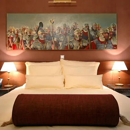 Mitra, Story Hotel 3*