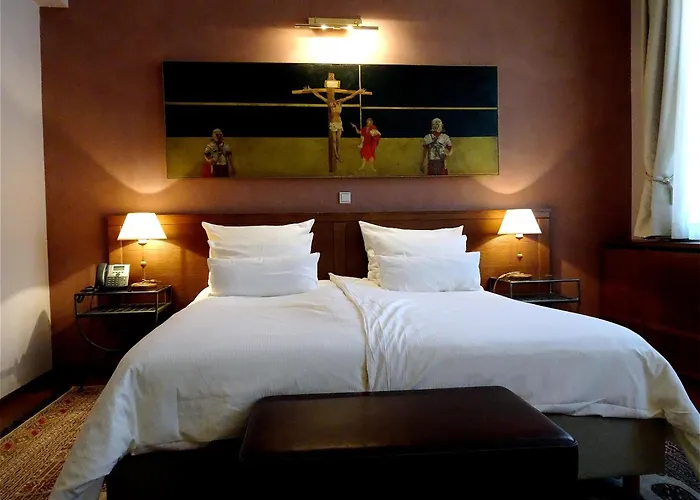 Otel Mitra, Story 3*