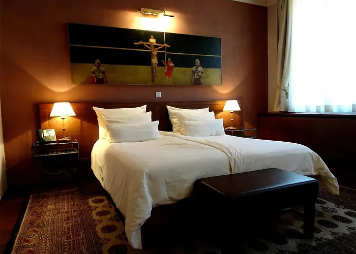 Mitra, Story Otel Ptuj