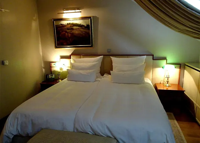 Ξενοδοχείο Mitra, Story Πτούι