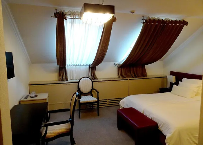 Mitra, Story Otel Ptuj