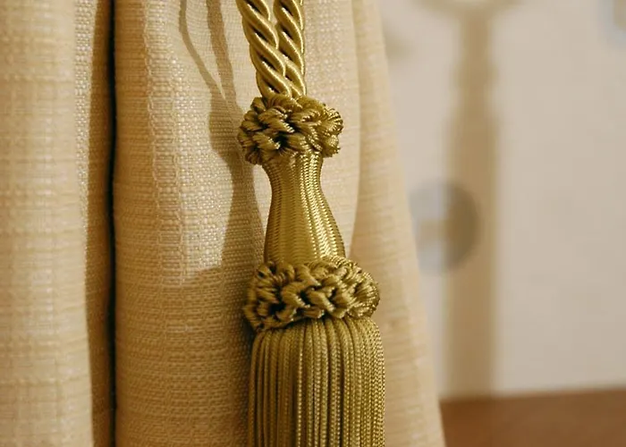 Mitra, Story Πτούι