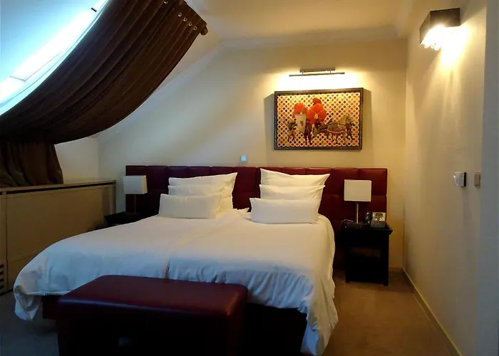 Mitra, Story Otel 3*