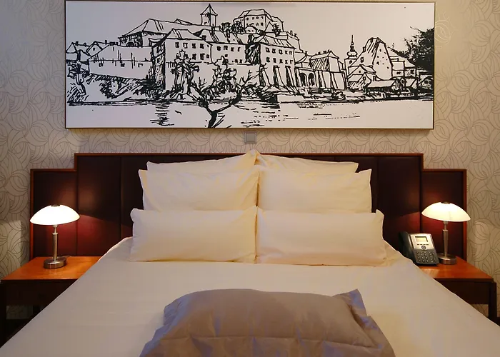 Mitra, Story 3* Πτούι