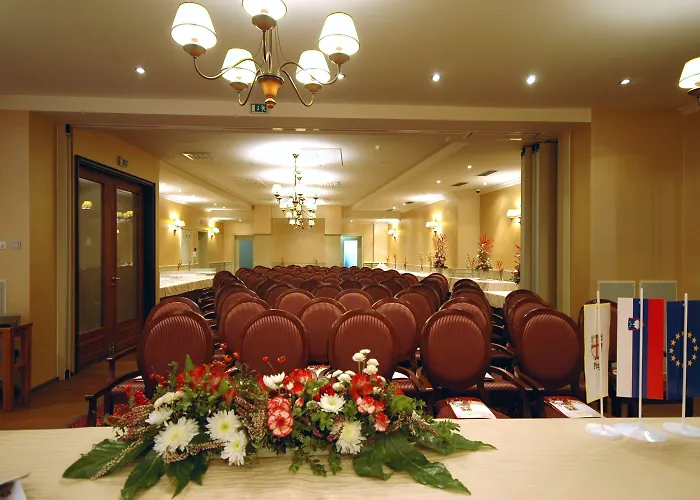 Mitra, Story Πτούι