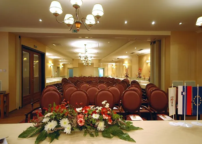 Mitra, Story 3* Ptuj